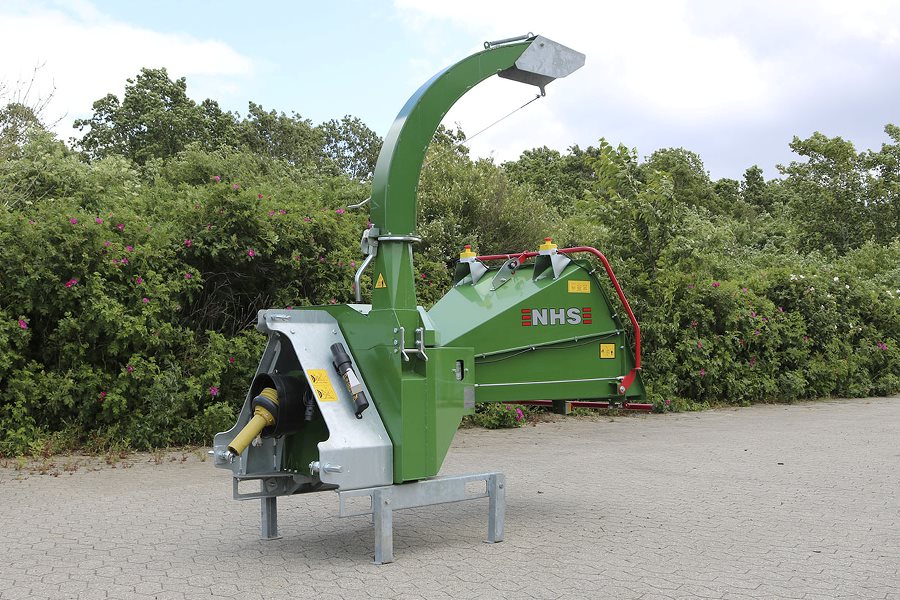 NHS 150i woodchipper